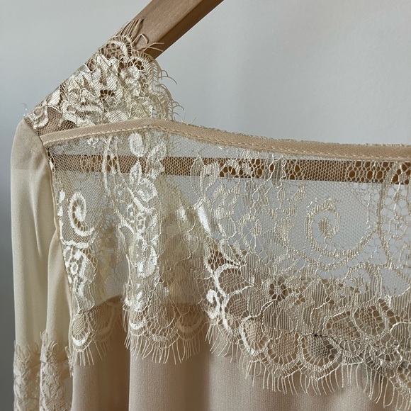 Nanette Lepore silk and lace blouse, size 2 - Picture 14 of 15